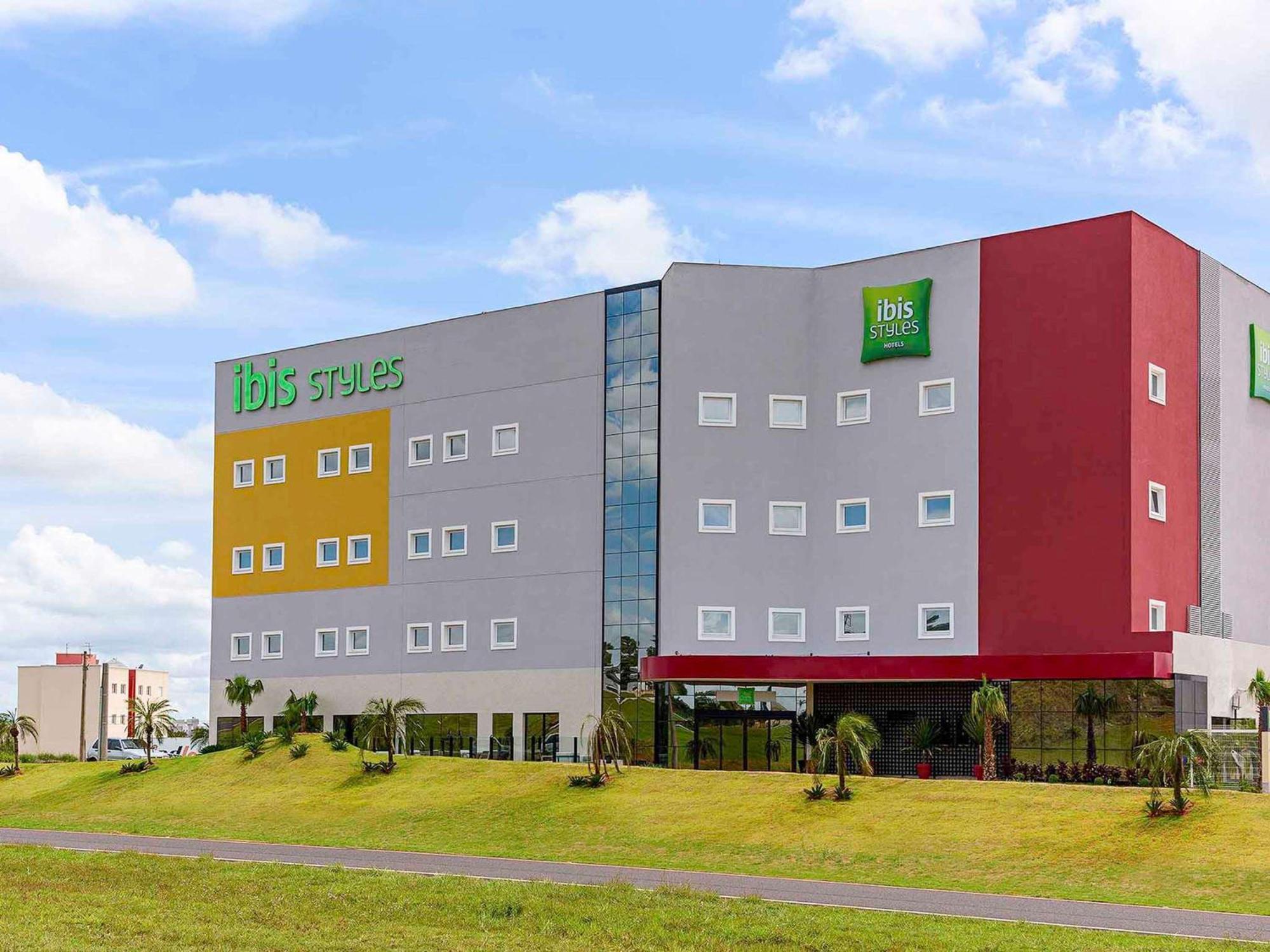 Ibis Styles Birigui Hotel Exterior photo